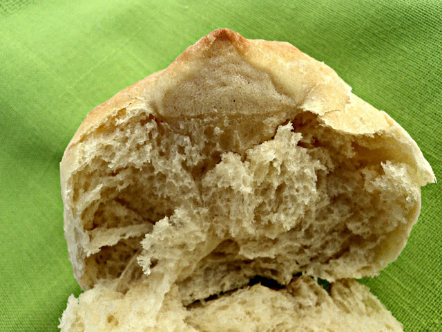 Panecillos de pan blanco con poolish de yogur Olor a hierbabuena panecillos, pan, bollos, yogur, receta