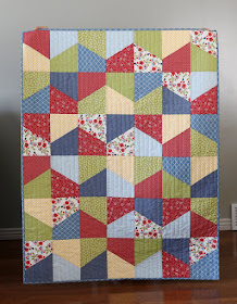 Lofty quilt pattern by Andy of A Bright Corner - crib size fat quarter quilt