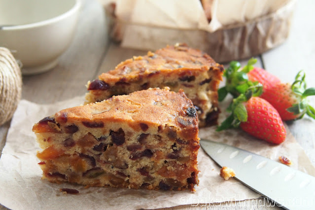 Black cake (jamaican fruitcake) recipe Moist Fruit Cake - BAKE WITH PAWS