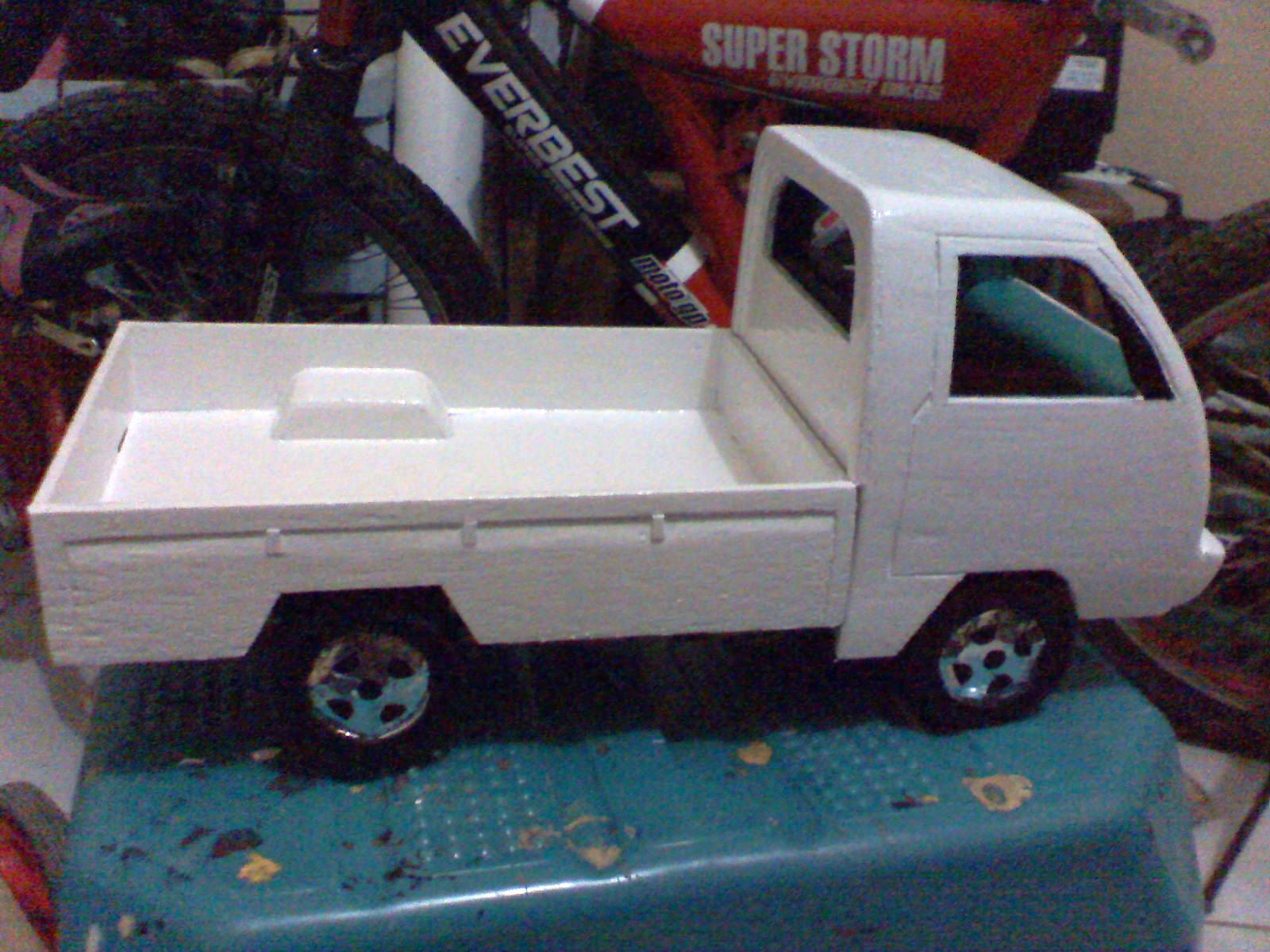 MINIATUR MOBIL KAYU KEREN Miniatur Mitsubishi Colt T120 SS