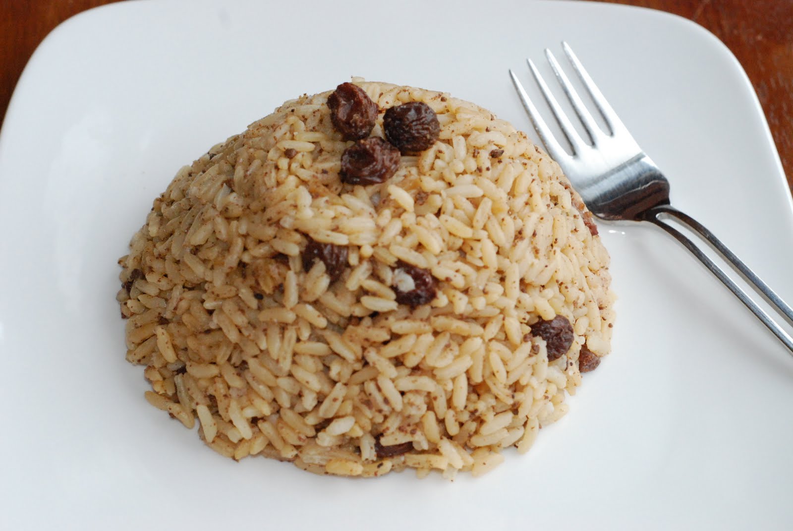 Coconut Rice with Raisins / Arroz con Coco con Uvas Pasas