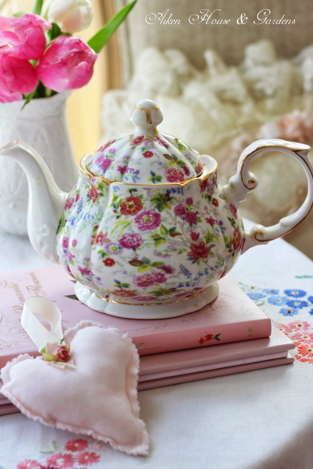 Пасхальное чаепитие у Керолайн