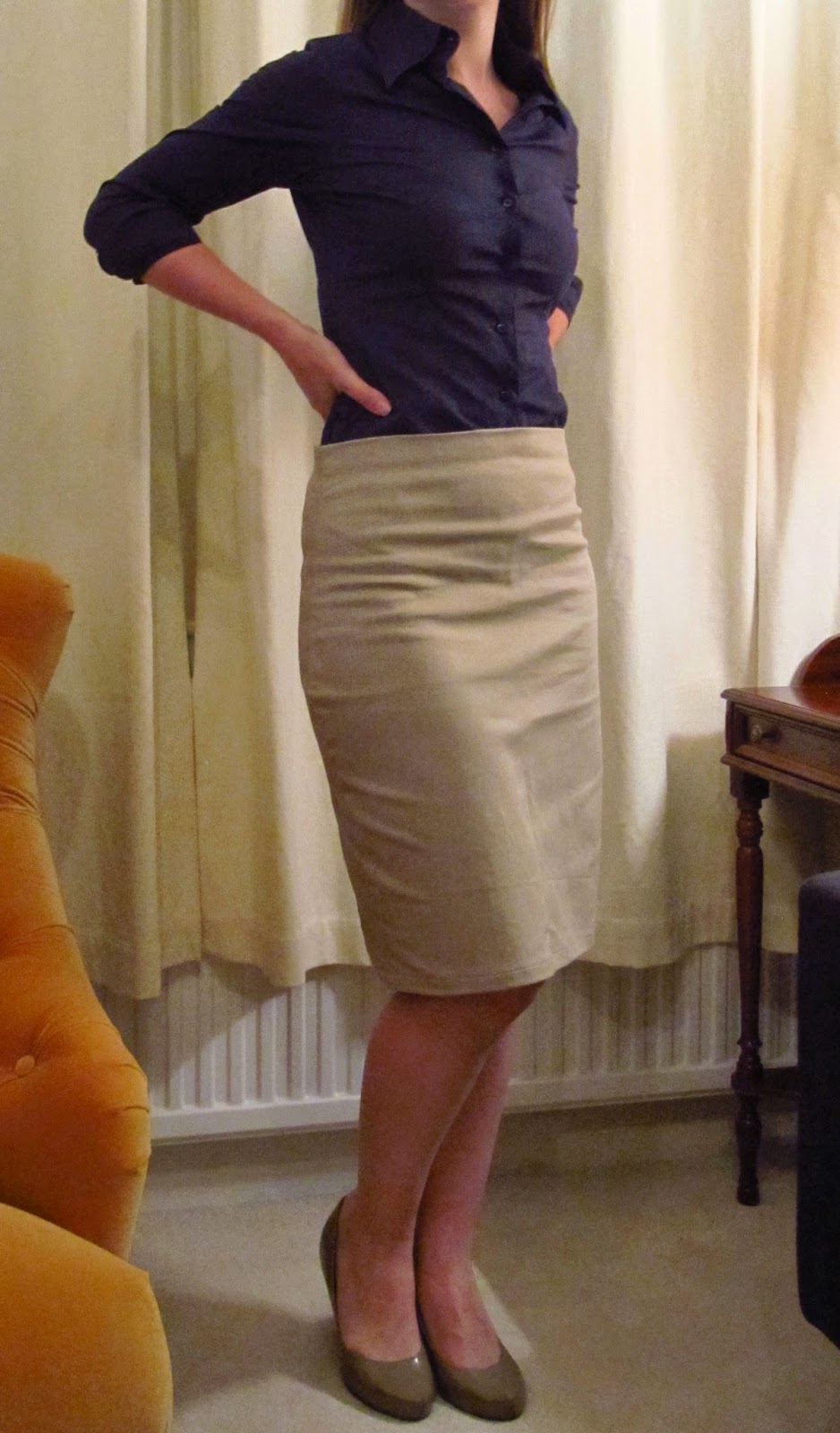 Pretty Projects & Pinpricks: Office essentials: beige pencil skirt