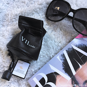 A Glimpse of Glam, VIICode Oxygen Eye Cream, VIICode, Product Review, Giveaway, Giveaway Post, Skincare, Skincare products, Anti-aging, Hydrating, Dark Circles, Under eye circles, Wrinkles, Eye skincare, Giveaway Post, Instagram, Flatlay, Andrea Tiffany
