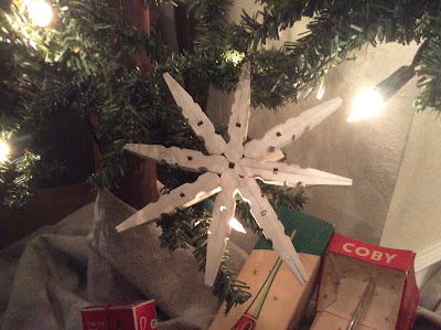 DIY Clothespin Snowflake Ornaments from Fresh Vintage by Lisa S