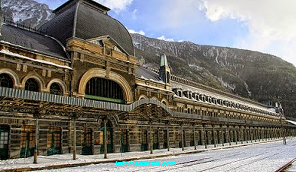 6 Stasiun Kereta yang Terkenal Angker di Dunia infometafisik.com