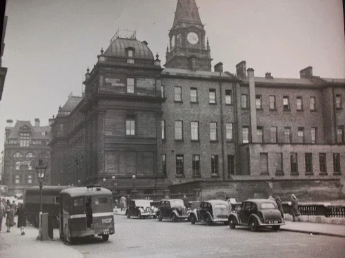 Sir Thomas Street