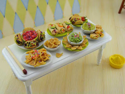 15 Miniatur Makanan Unik Karya Shay Aaron