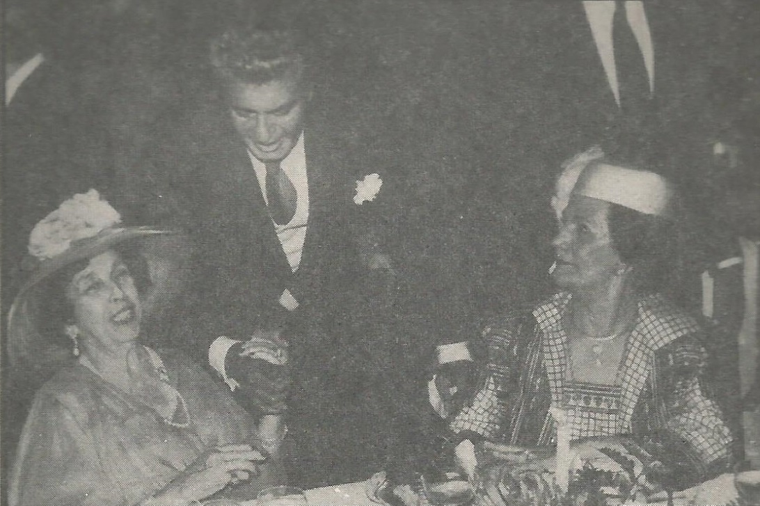Antiguinho Ibrahim Sued e a Condessa Pereira Carneiro . 1980 Antiguinho Ibrahim Sued e a Condessa Pereira Carneiro . 1980