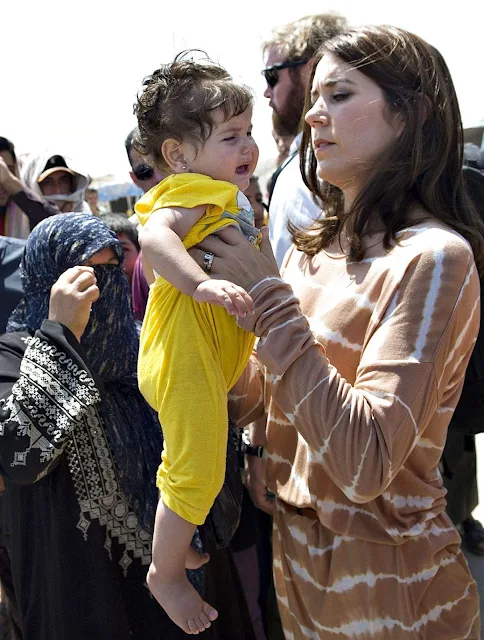 Crown Princess Mary of Denmark  visited a refugee camp in Jordan.