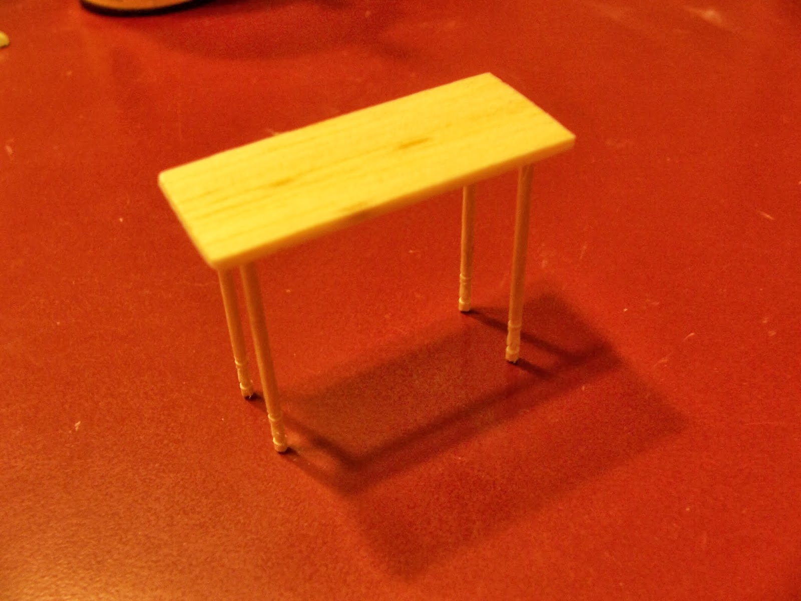 Hum Bug Crafts: A quick tutorial of a Miniature Side Table
