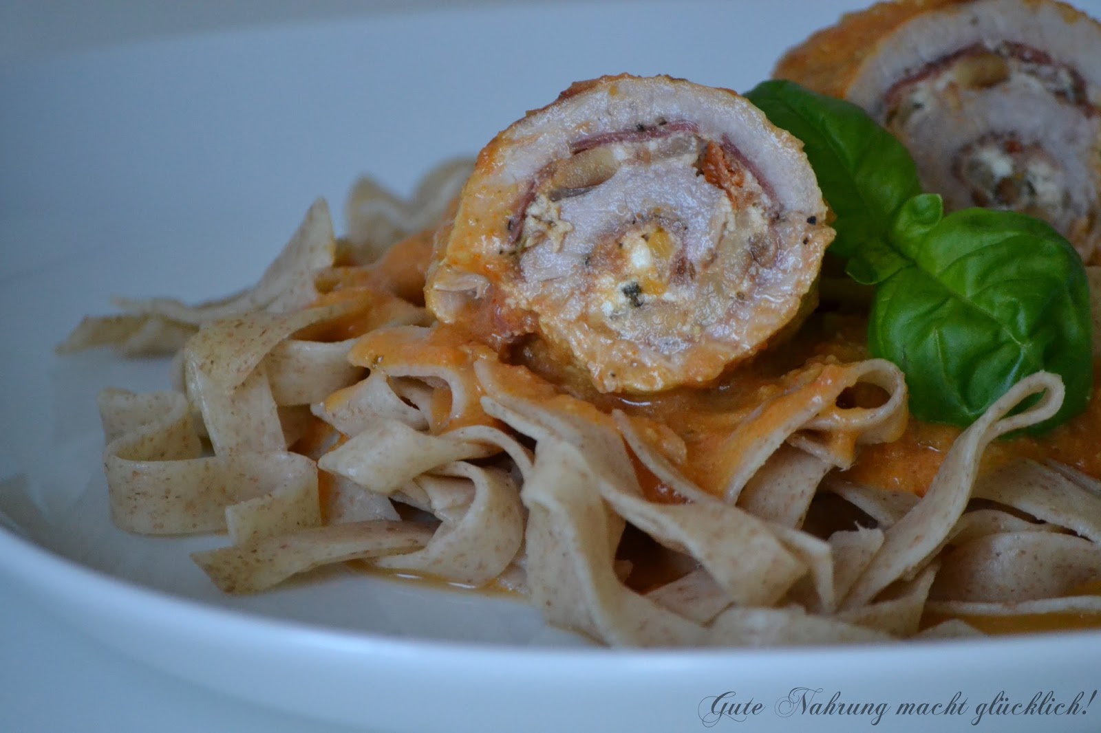Gute Nahrung macht glücklich : Involtini vom Schwein mit Feta ...