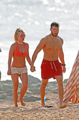 Britney Spears, 36, steps out in Hawaii with her 23 year old Iranian, boyfriend (photos)