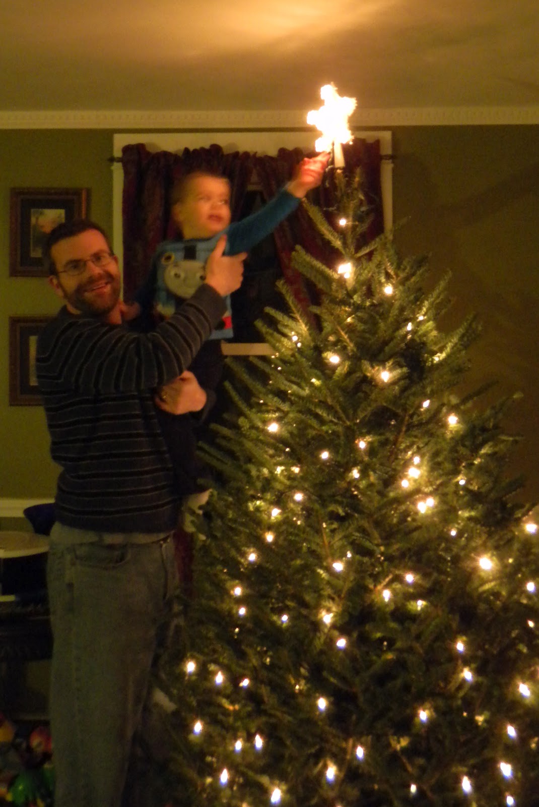 The Logan Family Blog December 10, 2011 Decorating Everett's First