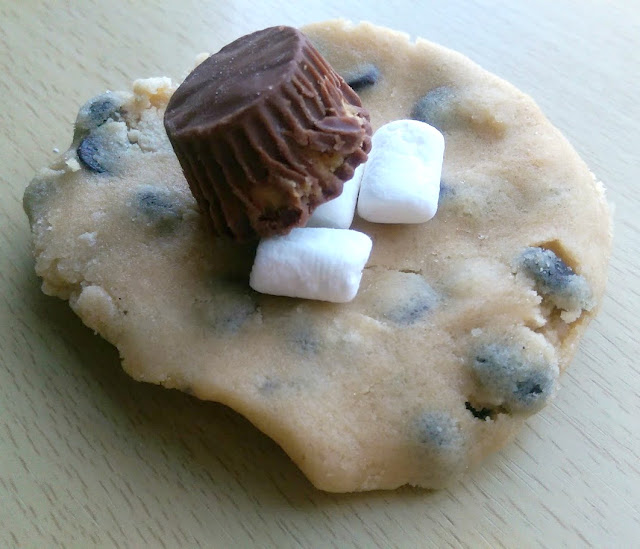 My sugar coated life... Peanut Butter and Marshmallow Cookies