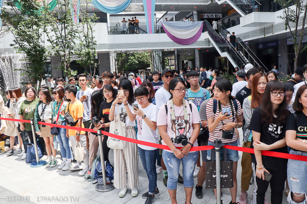 台中大里|台中軟體園區Dali Art藝術廣場|2019 KAWS BFF雕塑7/15-9/15 台中大里|台中軟體園區Dali Art藝術廣場|2019 KAWS BFF雕塑7/15-9/15