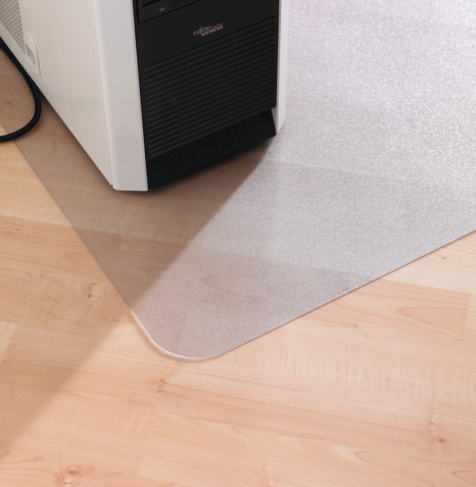 Floortex Surface Protection How to unroll your PVC chair mat.