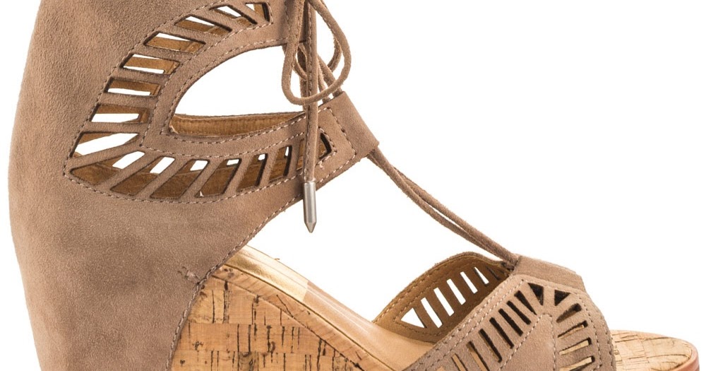 Shoe of the Day Dolce Vita Linsey Wedge SHOEOGRAPHY