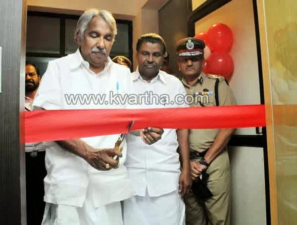 Oommen Chandy, Thiruvanchoor Radhakrishnan, Ramesh Chennithala, KPCC, Minister, Kerala, 