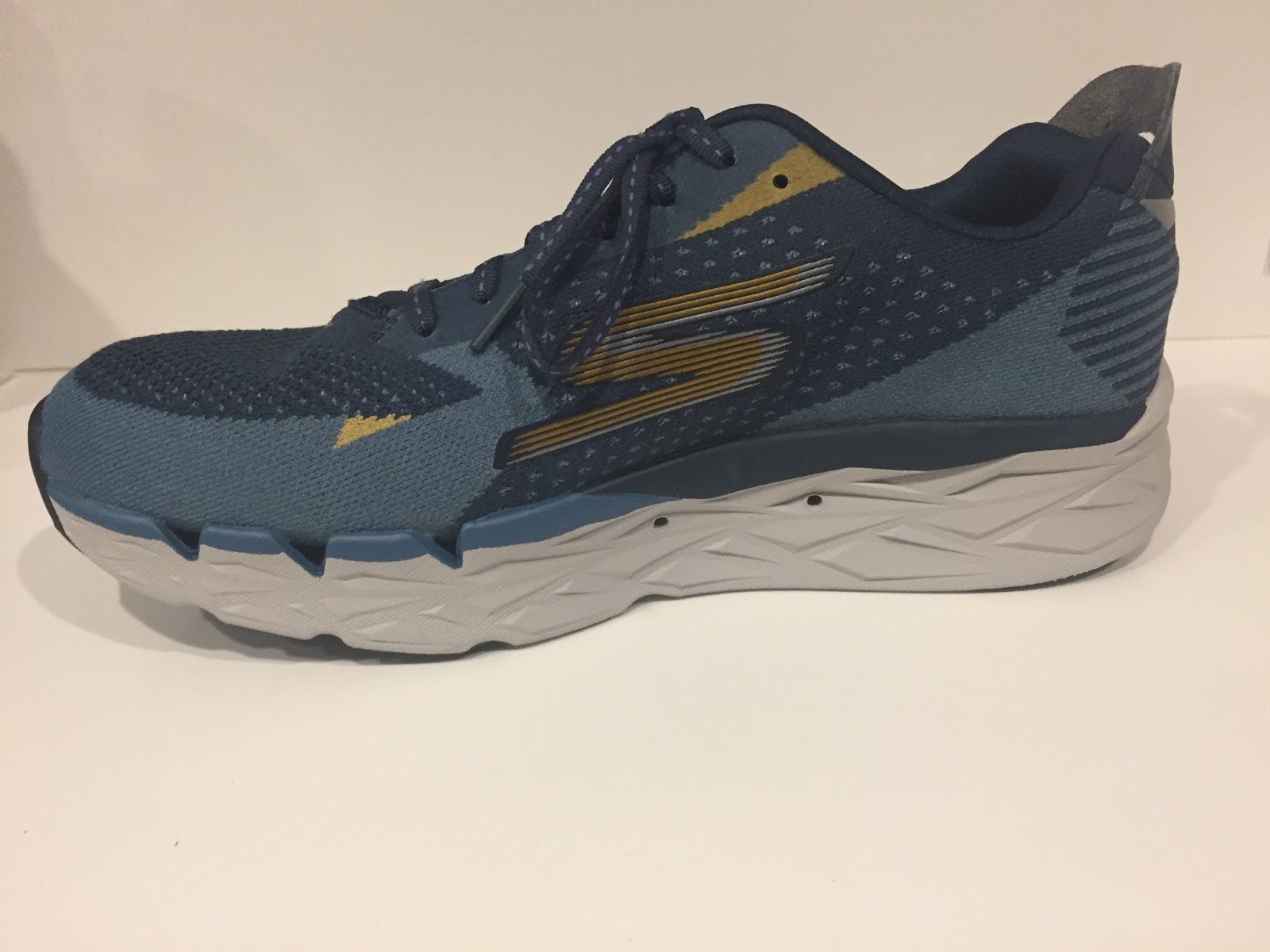 Road Trail Performance GORun Ultra Road 2 Review: The Bentley of Cushioned Trainers