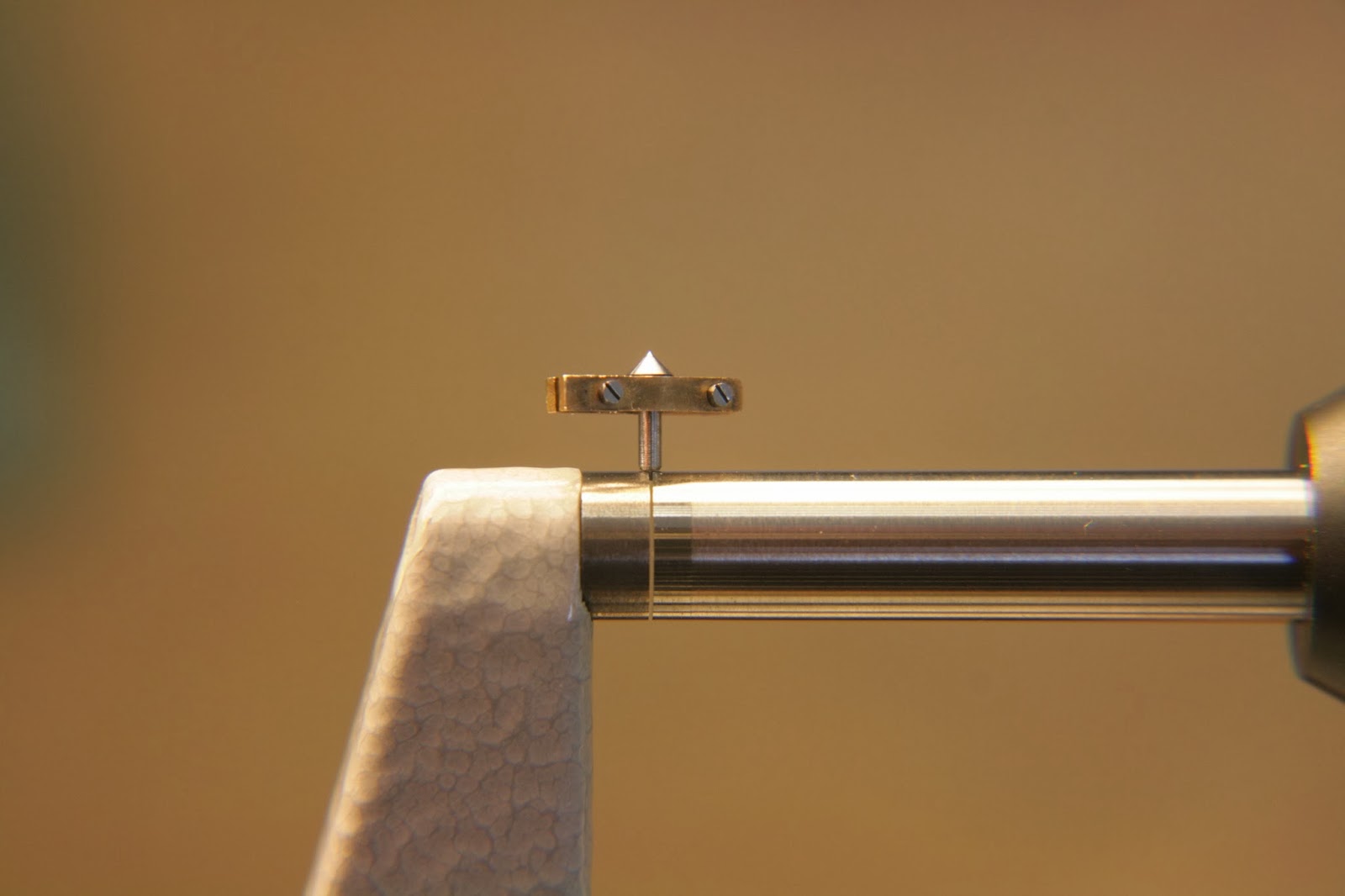 K&H Watchmaking Competence Centre Pivot gauges