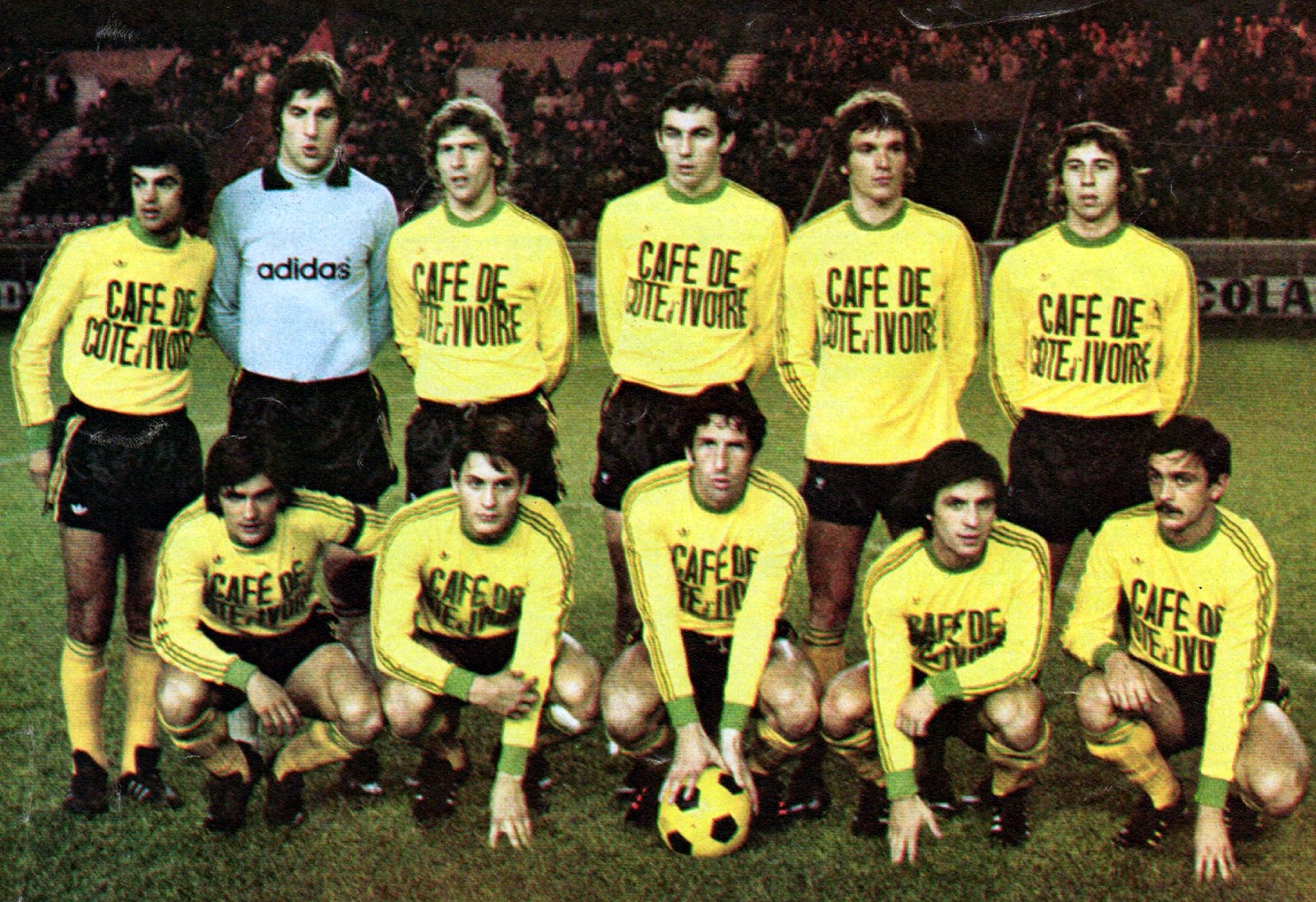 THE VINTAGE FOOTBALL CLUB: F.C NANTES 1975-76. By Ageducatifs.