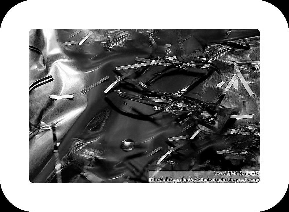 Foto Abstracta 3060 Turbulencias sentimentales que danzan sobre tu pecho - Emotional turmoil that dance on your chest Foto Abstracta 3060 Turbulencias sentimentales que danzan sobre tu pecho - Emotional turmoil that dance on your chest