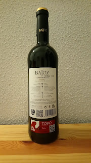 Botella de vino tinto Bajoz