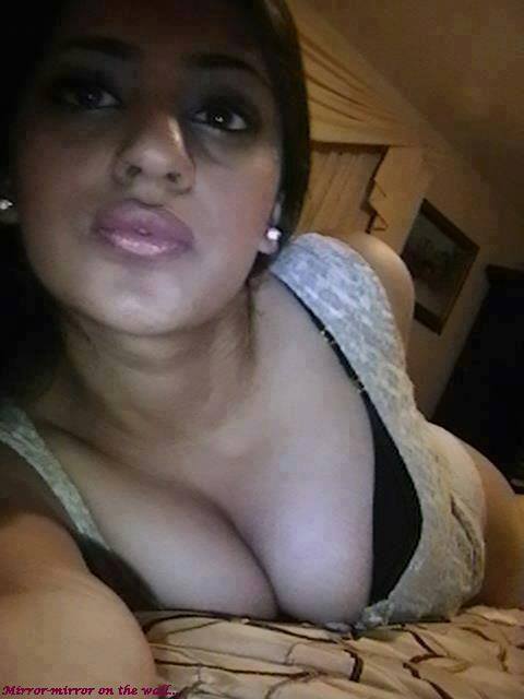 Hot Indian Babes Real Sexy Desi Cleavages Mallu Sex Indian