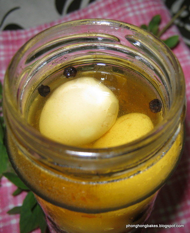 Phong Hong Bakes and Cooks! Cajunstyle Spicy Pickled Quail Eggs