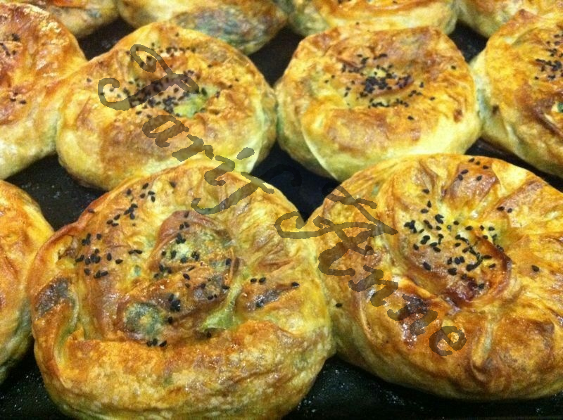 Annenizin tarifleri gibi lezzetli!! Şenay�dan gelen Ege�den Otlu Börek