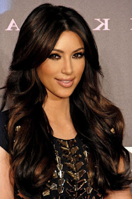 alt="Kim Kardashian,Long Bangs,long face,long face bangs,hair bangs,celebrity hair styles,hair fringe,hair cutting styles"