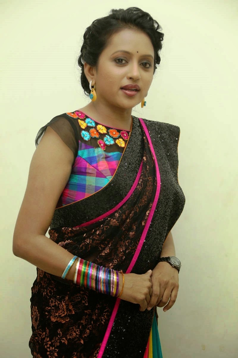 Anchor Suma Latest Photos