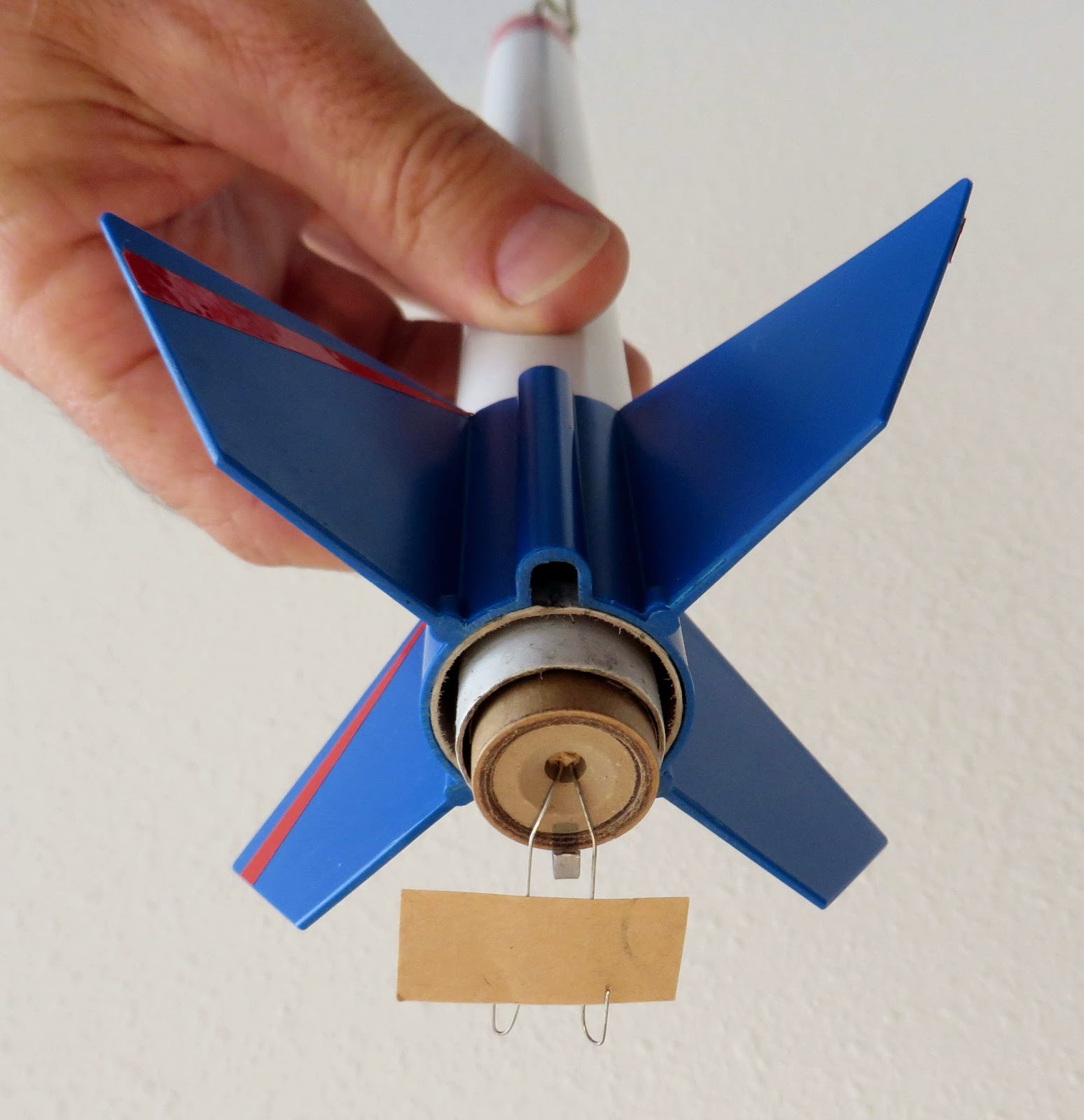 Model Rocket Building Igniter Placement Tip