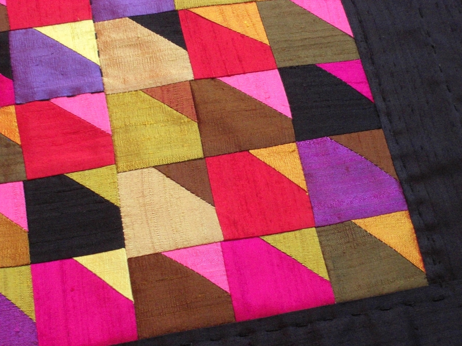 Selvage Blog Silk Dupioni Wall Quilt is Finished