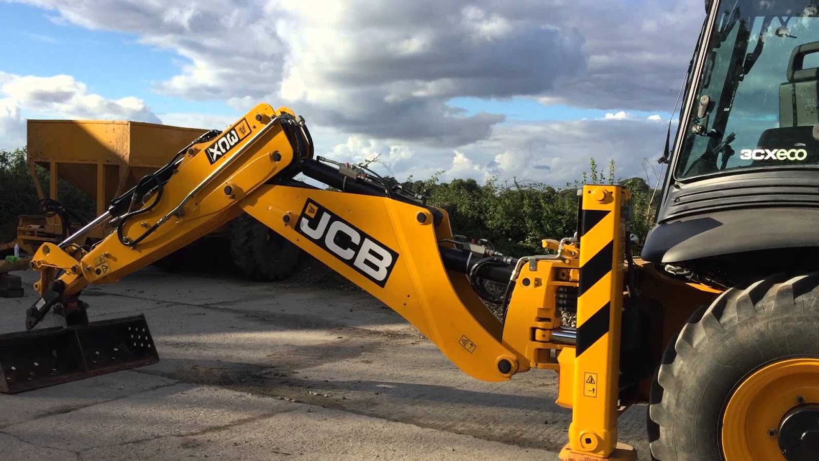 Jcb 195. Jcb 1cx гусеничный. Jcb jcb th33013 3 т. Jcb 3cx. Jcb jcb th33013 3 т.
