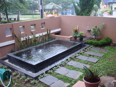 http://ruangrumahkita.blogspot.com/2013/09/menghadirkan-kolam-mungil-di-rumah.html