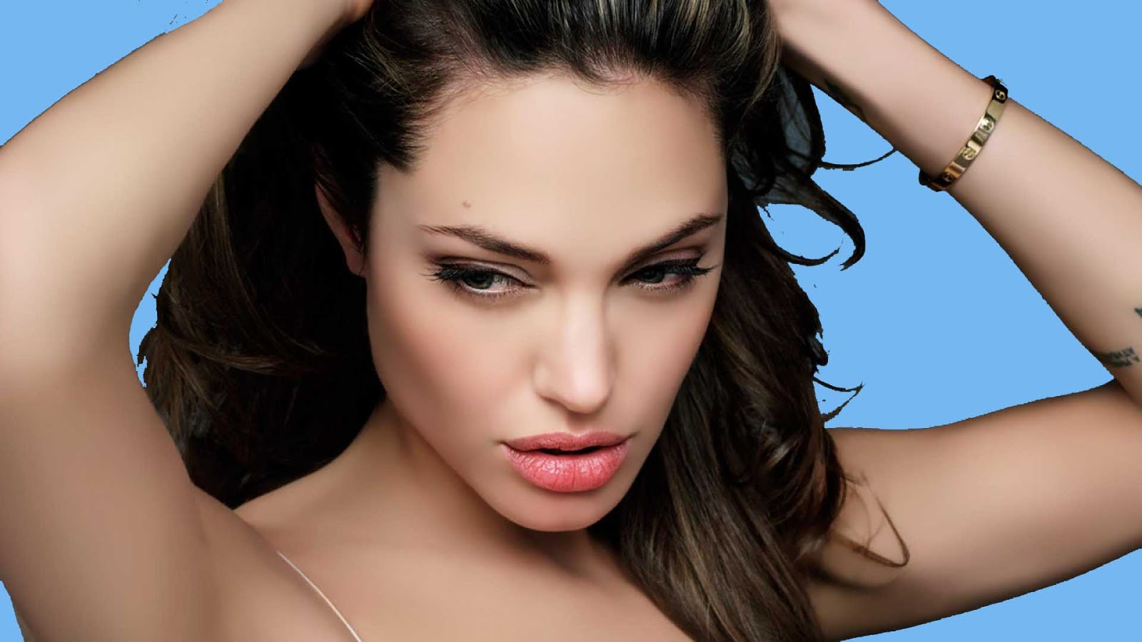 Angelina Jolie Biography, Age, Photos, Date of Birth, Images, Whatsup