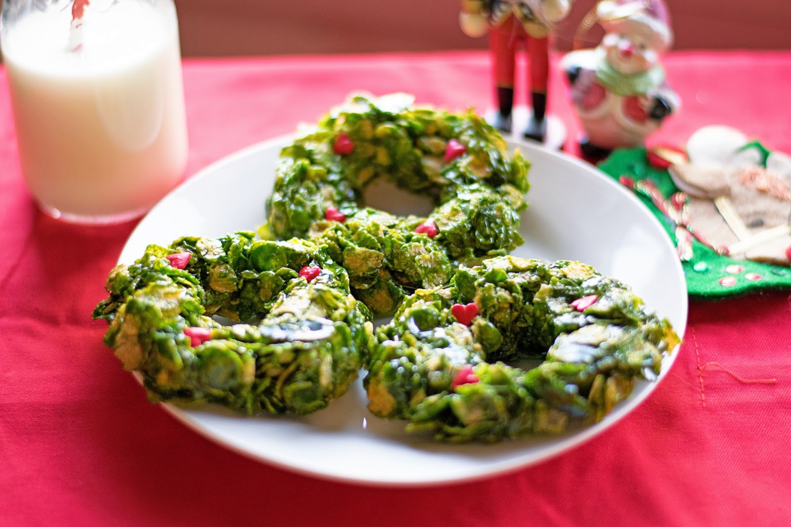Corn Flake Wreath "Cookies" The Kitchen Wife