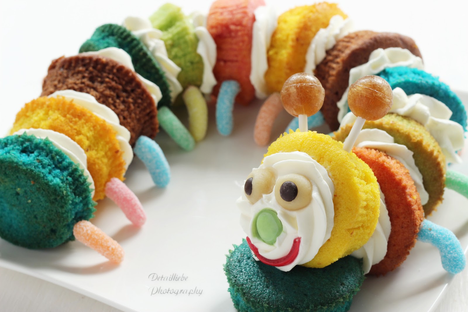 Kindergeburtstagskuchen Die Kleine Raupe Nimmersatt — Rezepte Suchen
