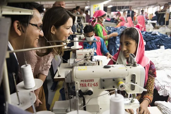 Crown Princess Mary of Denmark visited Bangladesh together with Minister for Development Cooperation, Ulla Pedersen Tørnæs