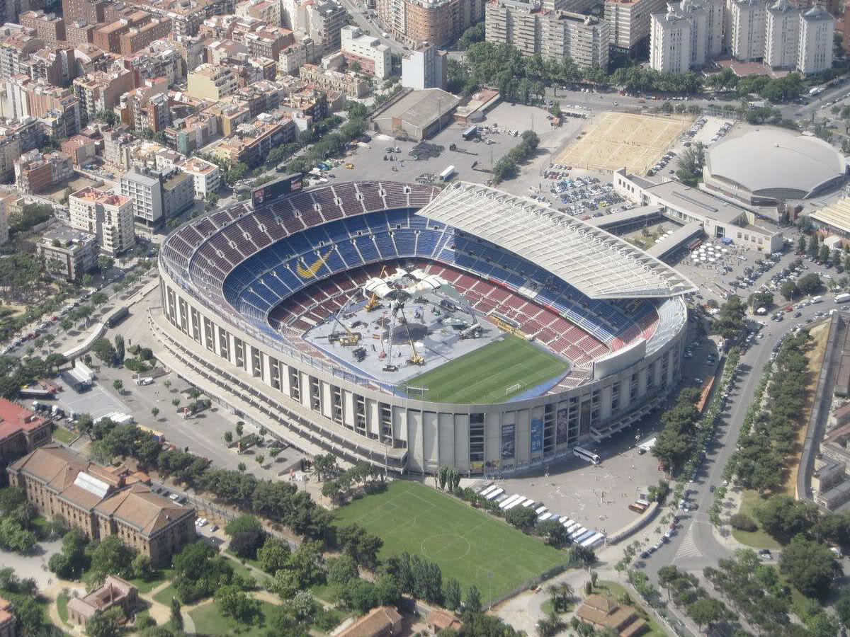 to home of Sports Pictures 7. Camp Nou (98,772)