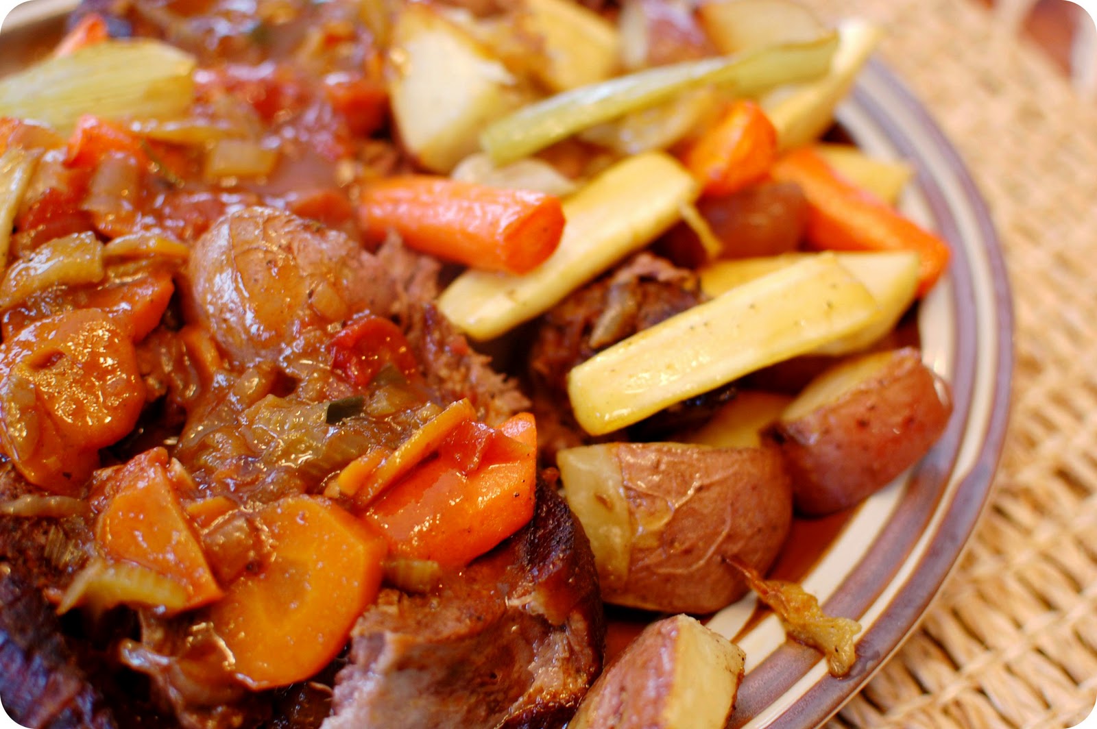 33 Shades of Green: Tasty Tuesdays...Pot Roast with Roasted Vegetables