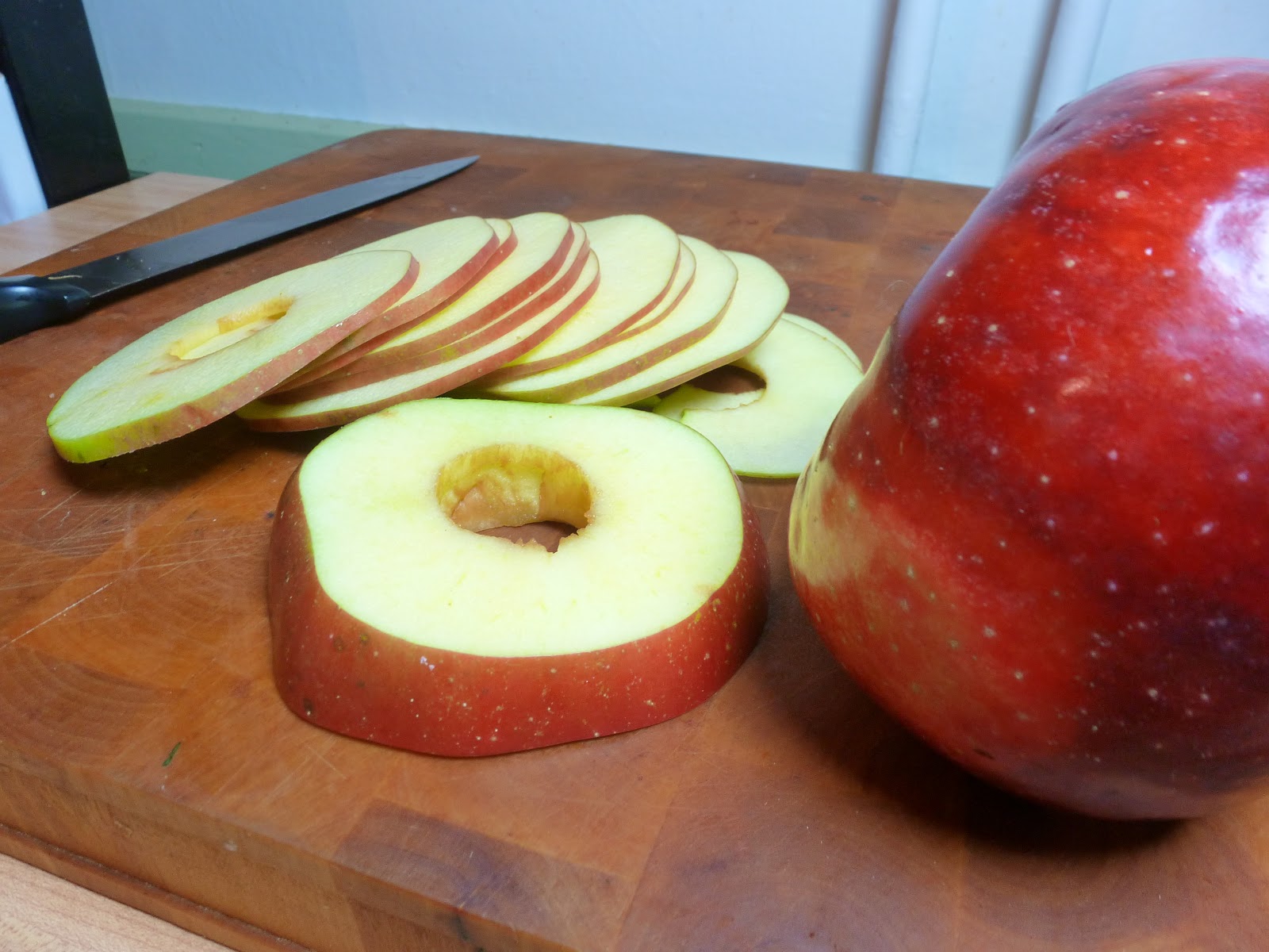 We Like to Cook, and Eat The Apple Digest, or Ways To Use Up a Lot of