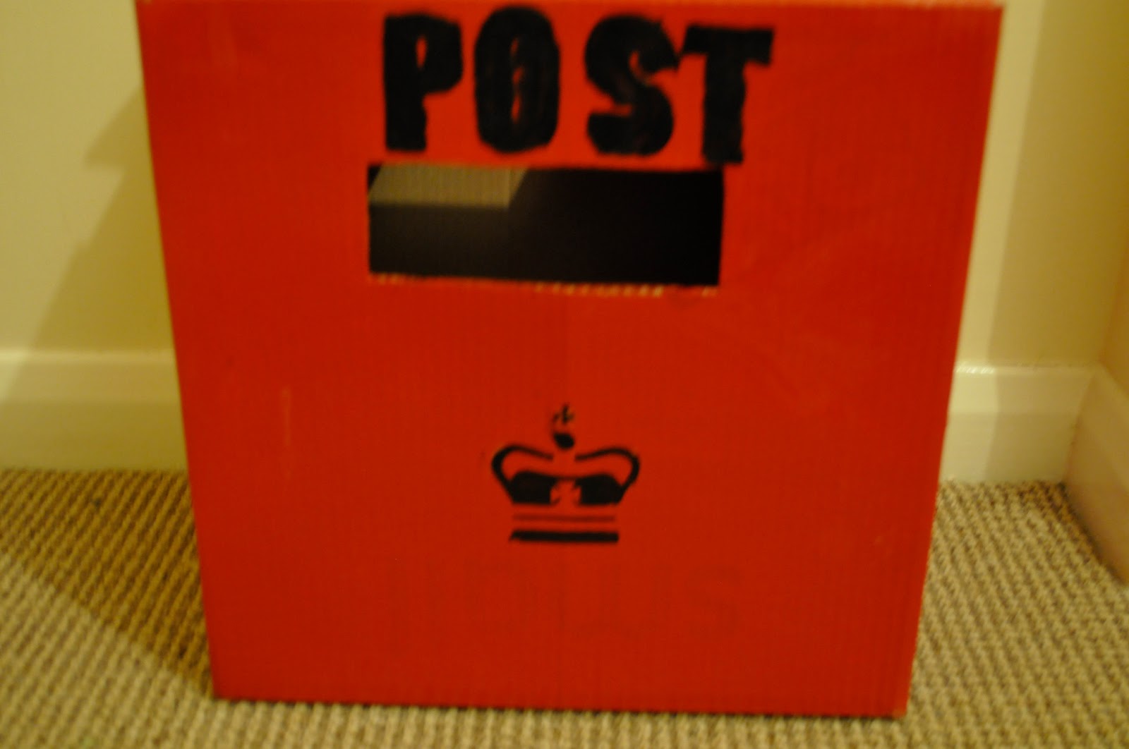 Rainy Playtimes: Post Box