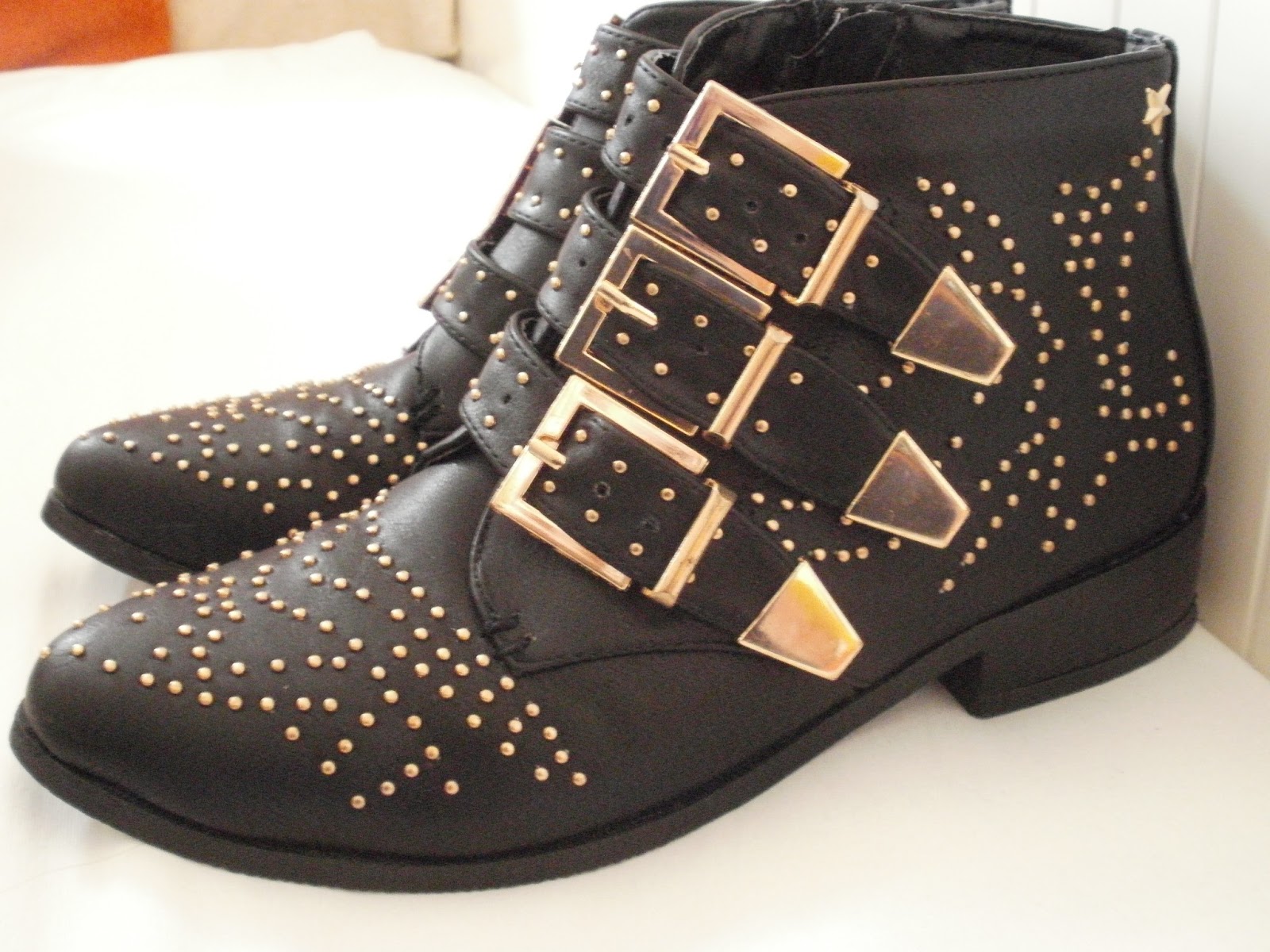 Porcelain Eleanor Shoes on a Shoestring 3 Danni Boots