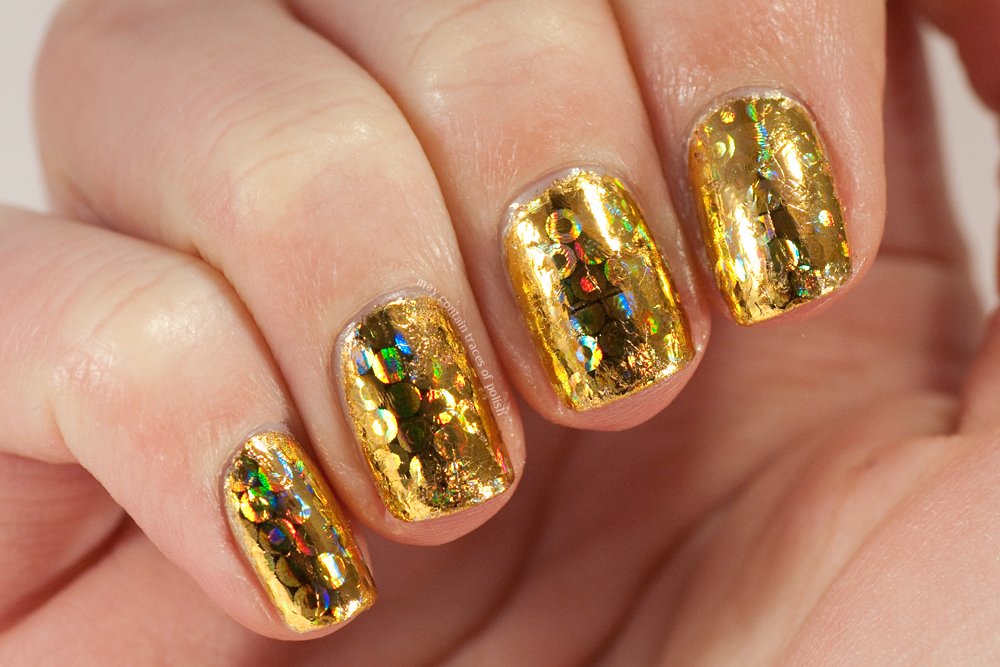 Gold foil nails May contain traces of polish