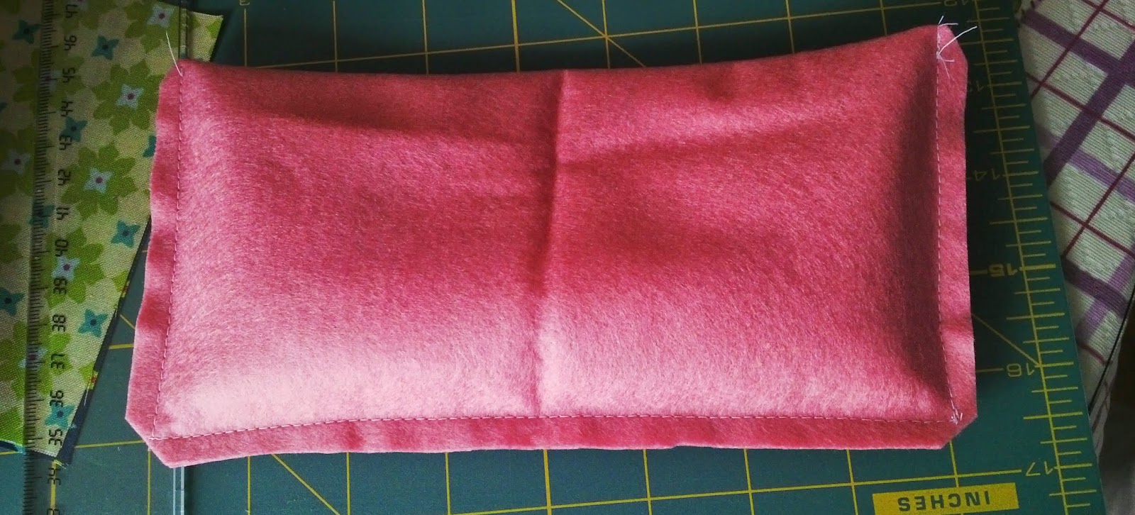 Silvia´s CRAFTS Weighted pincushion organizer