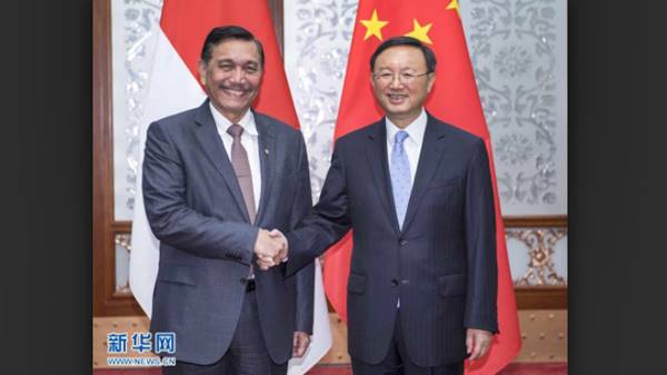 Luhut Tawarkan Proyek Kereta Api di Bali ke Cina