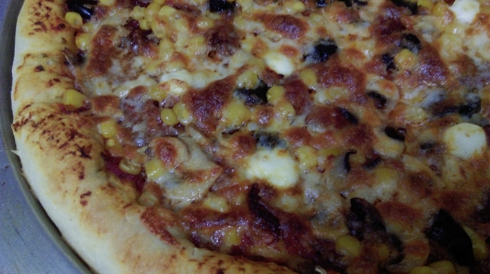 SİBELİNMUTFAGİ peynir kenarlı pizza